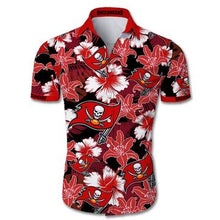 Load image into Gallery viewer, Tampa Bay Buccaneers Hawaiian 3D Shirt Tropical Flower Short Sleeve Slim Fit Body
